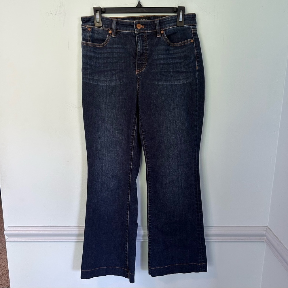 Talbots Flawless Five-Pocket Flare Blue Jeans Size 6